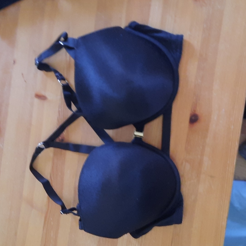 Front clasp bra